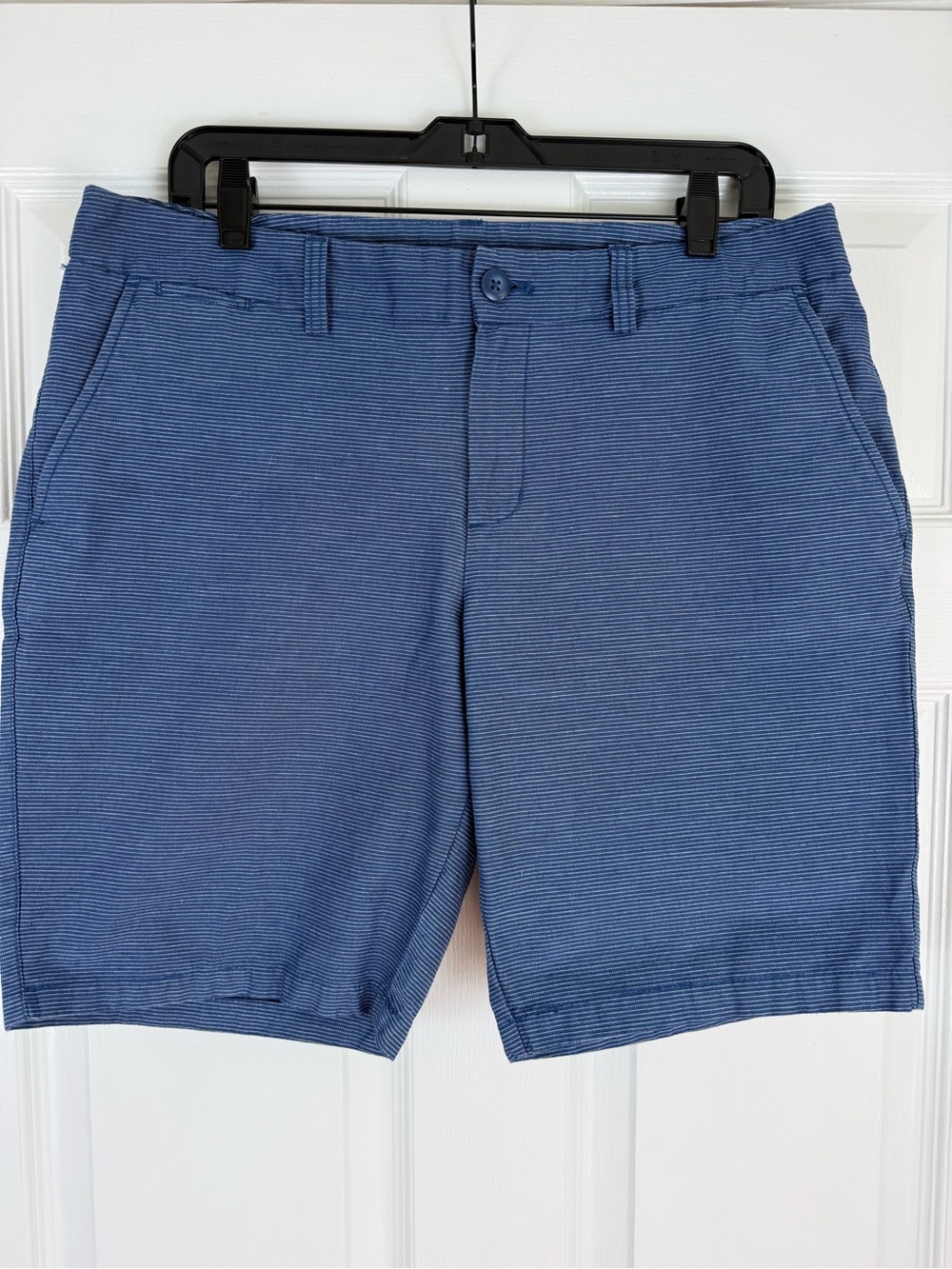 Gap Blue Horizontal Pin Stripe Casual Bermuda Shorts Size 12